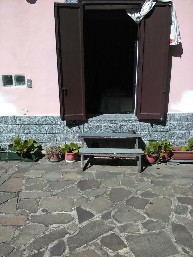 L'Impossibile Guesthouse Appiano Gentile Exterior photo